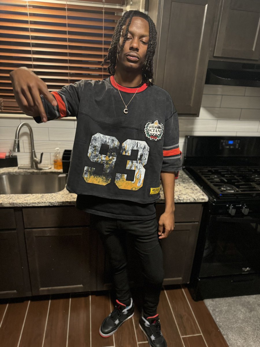 Cam bins🪙 tweet media