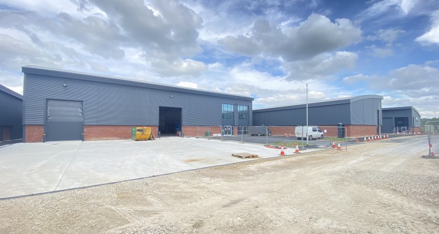 DesChes's tweet photo. FHP Property Consultants has reported a strong first half of the year in Chesterfield and North Derbyshire, with strong demand for its sites and properties across the area.

https://t.co/6vprr6dzIq

#LoveChesterfield #ChesterfieldNews #InvestInChesterfield https://t.co/dv8vUXzp9q