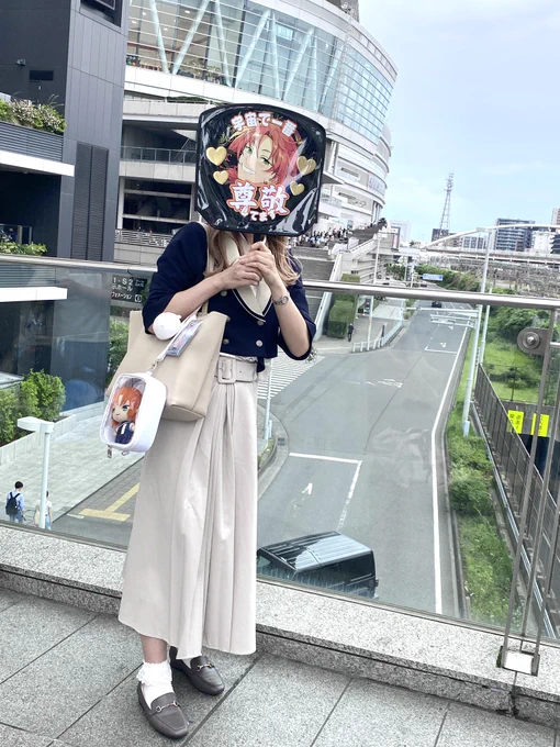 過去に描いたKnightsの姫の服の系統に己の参戦服が寄ってて、好みの服無意識に絵に出ちゃうんだと思ったの巻 