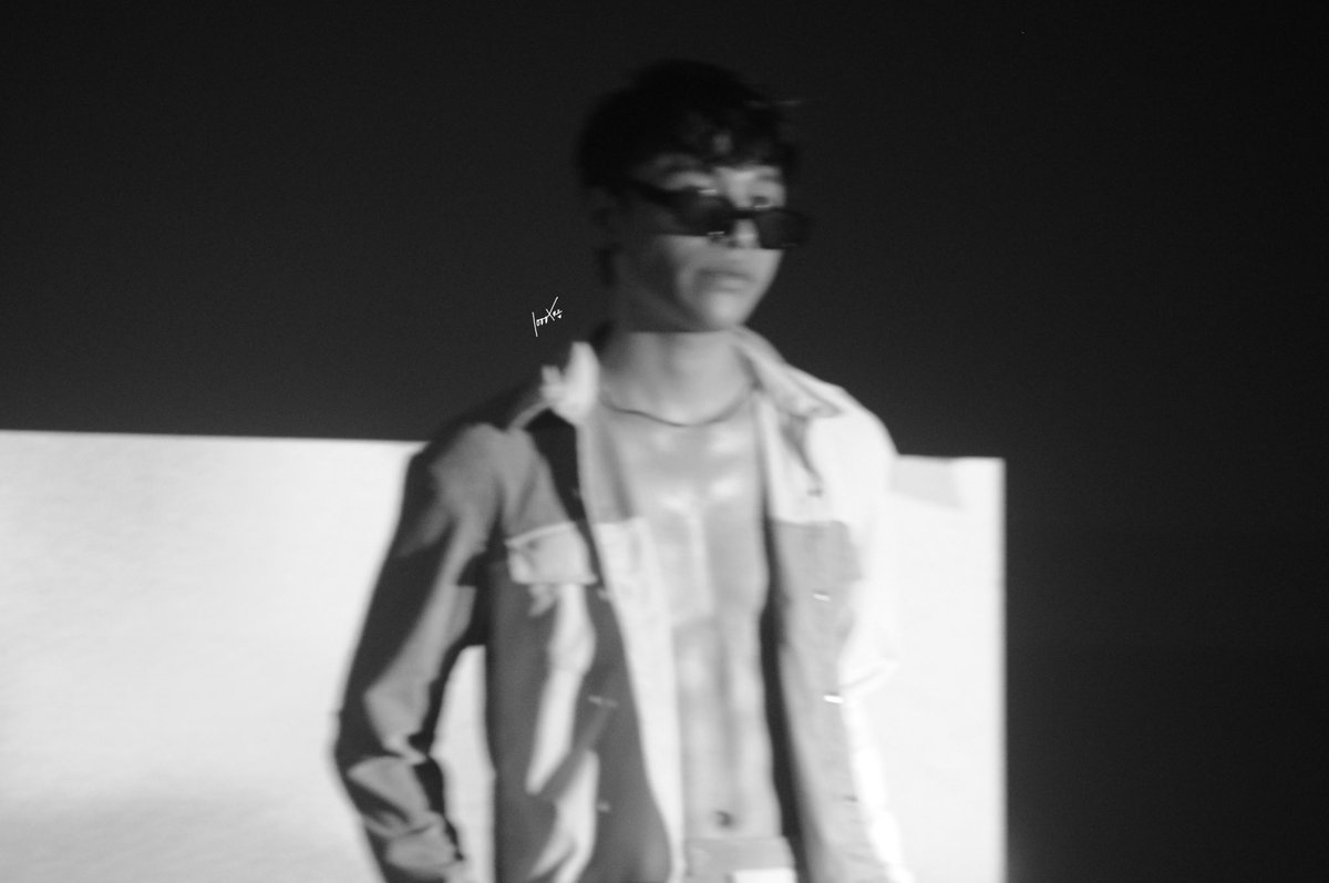 1000xRZ's tweet photo. 240630 STYLE CONQUEST 2024 at Green Sun Hotel, Makati
—
hindi ako ready sa pa-abs so wala po tayong matinong photo tonight 😅
YML IN STYLE
#143YesMyLove #LoveRZ @rz_cndrz
#YMLxStyleConquest
#StyleConquest2024 https://t.co/0QhMC2oeLb