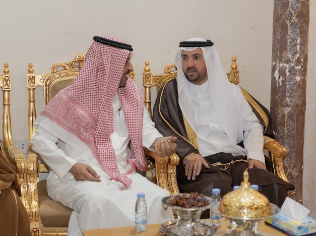 alshamari123456's tweet photo. لقطات من حفل الدكتور الغالي نايف الدهيمان في ليلة من ليالي رفحاء الجميلة بوفاء اهلها .. https://t.co/sbYNkNIUsZ