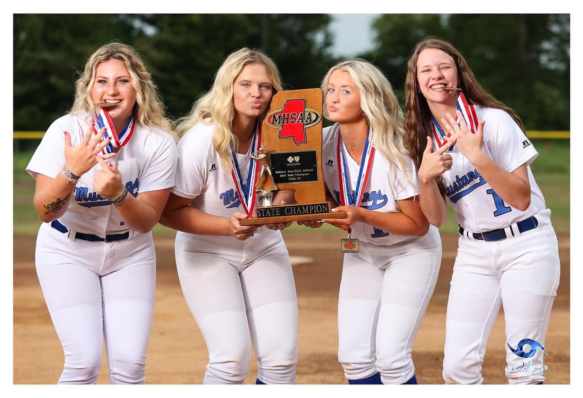 I’m so thankful for the to have been chosen for the Clarion Ledgers Small-School All State Team and the Daily Journal All-Area Softball Team! I’m so grateful for all that I have learned this season, and so proud of my team working all the way to a State Championship! 💙💙