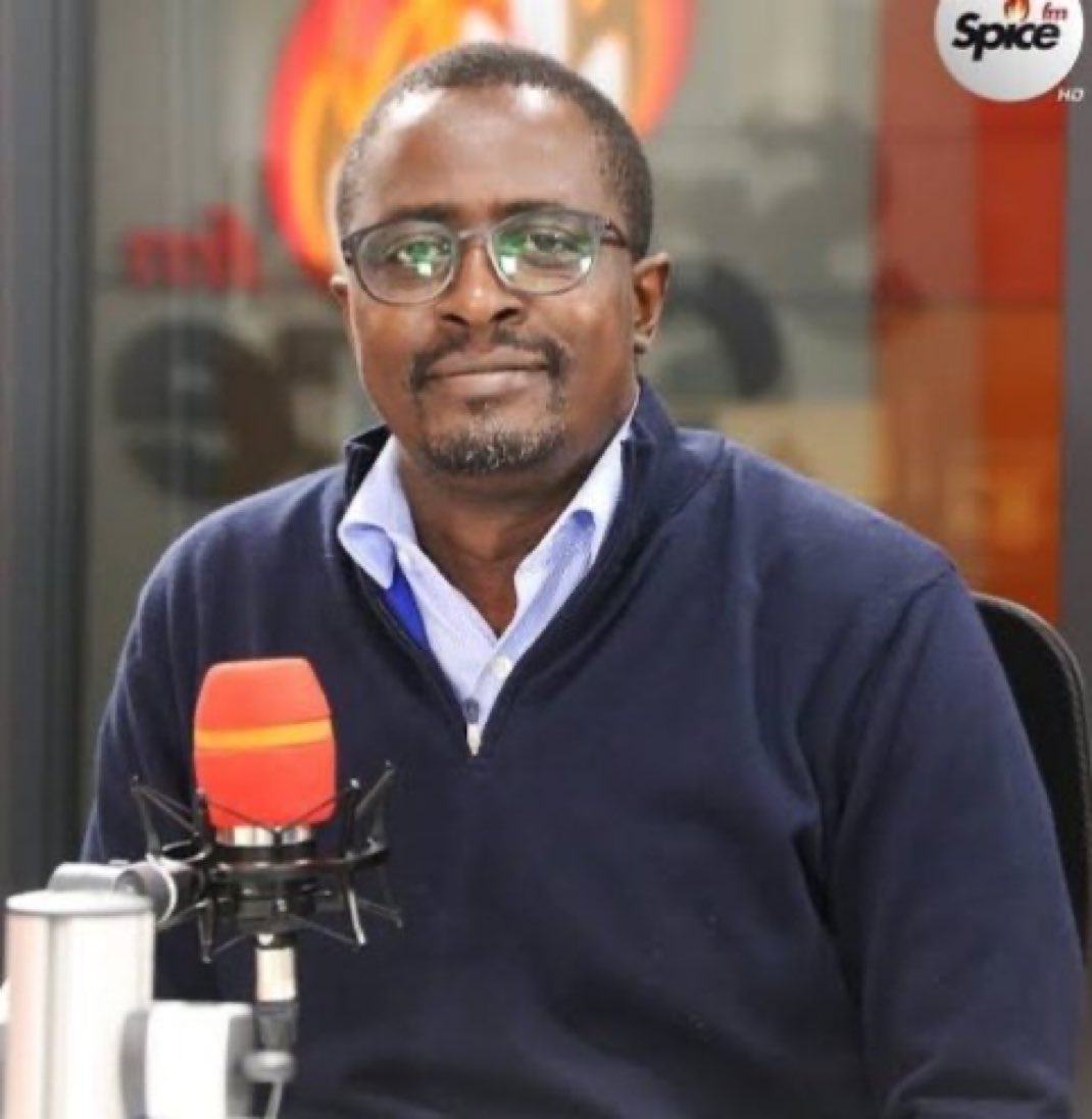 KinyanBoy's tweet photo. This guy is who he thinks he is. https://t.co/FSEdpJexZf