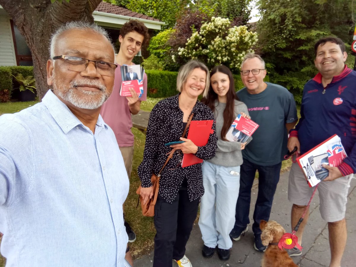 SherwanCroydon's tweet photo. Ben Taylor for Croydon South
This morning, we met lots of people at Coulsdon, those who previously voted Conservative, and they said " NO MORE CONSERVATIVE " - all are waiting to change the government. https://t.co/OfO5shjTfI