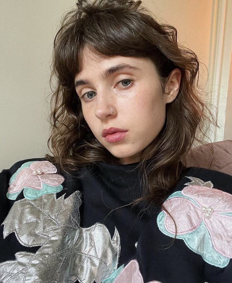 clairo media 🗝️ (@sourcecottrill) on Twitter photo 
