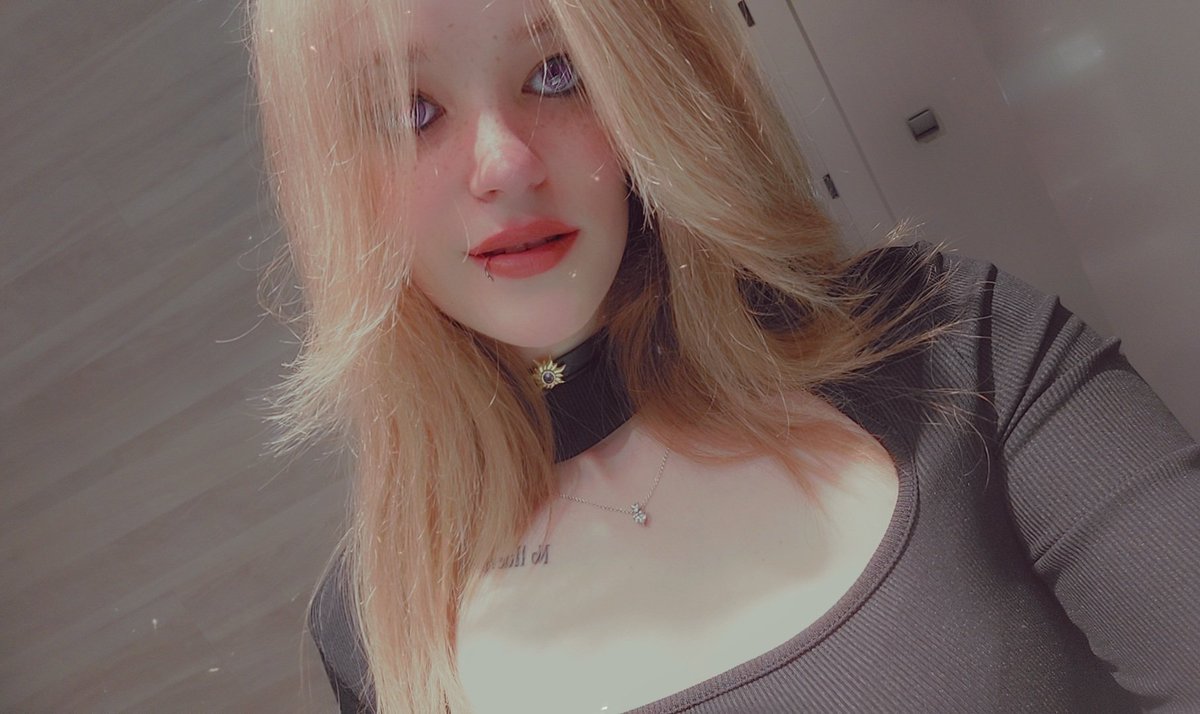 XDuskiness's tweet photo. 🖤🌹 https://t.co/gzOv4GPlRE