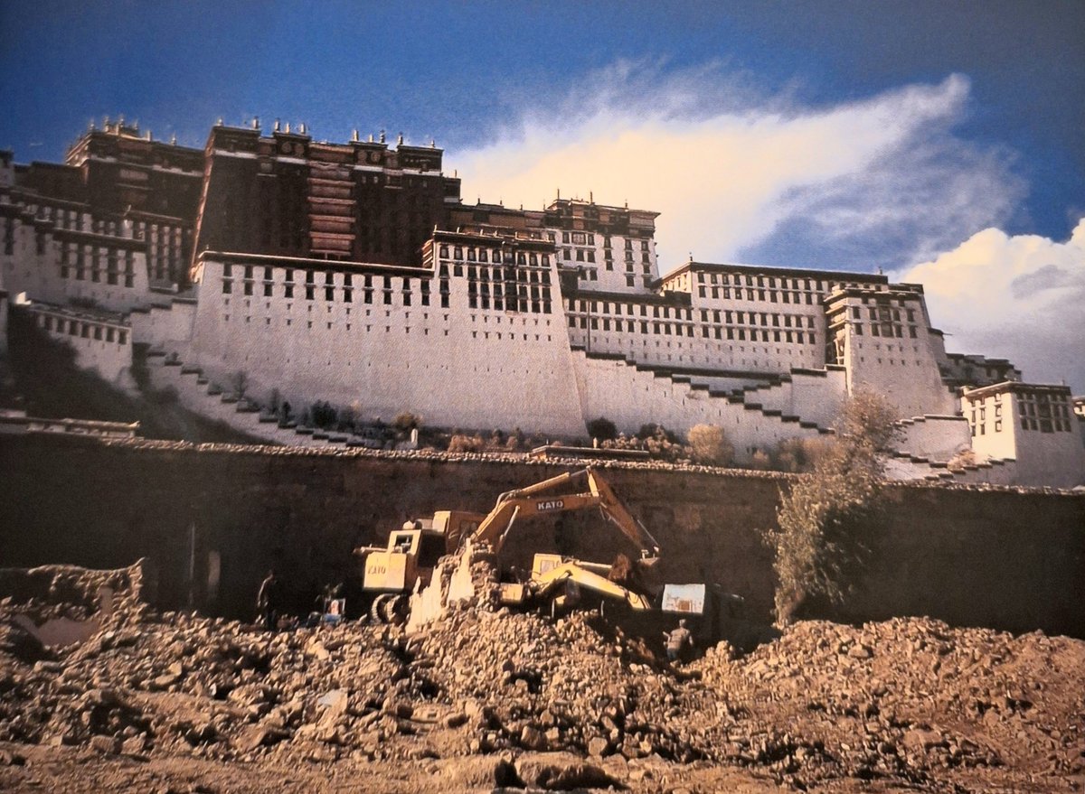 Tenam108's tweet photo. Disneyification of occupied #Tibet.
For mass-tourism exploitation, the Shöl area in front of Potala, with its traditional architecture and historical significance, has been razed, to leave place for a plaza with #ChineseCharacteristics".
#TibetanCivilization under Death threat. https://t.co/vzZXSLMliO
