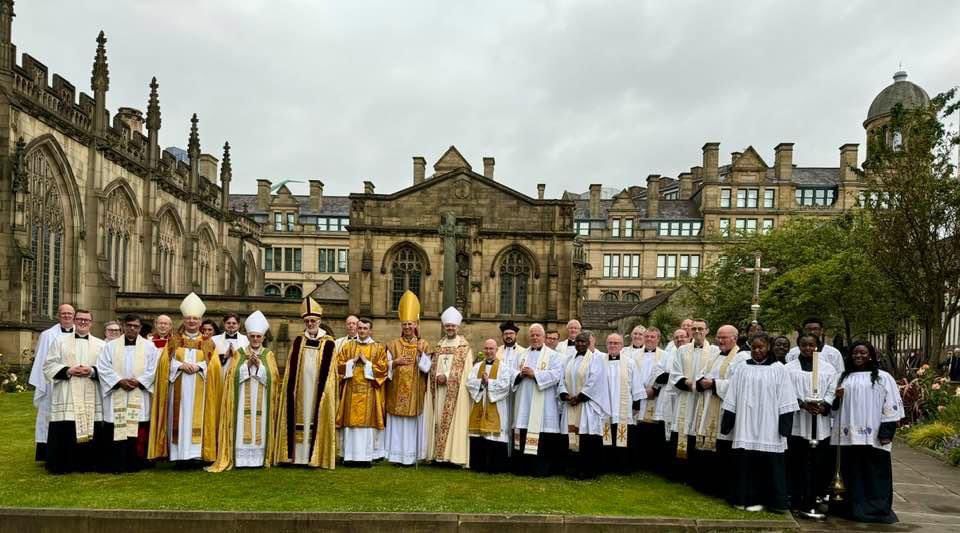 HolyFamilyFailsworth (@chffailsworth) on Twitter photo A joyous occasion at <a href="/ManCathedral/">Manchester Cathedral</a> for the ordination of Fr <a href="/BenPJennings/">Fr Ben Jennings</a> to the diaconate! We are so happy to welcome him to the parish to serve as Assistant Curate 🙏🏻 A joyous occasion at <a href="/ManCathedral/">Manchester Cathedral</a> for the ordination of Fr <a href="/BenPJennings/">Fr Ben Jennings</a> to the diaconate! We are so happy to welcome him to the parish to serve as Assistant Curate 🙏🏻