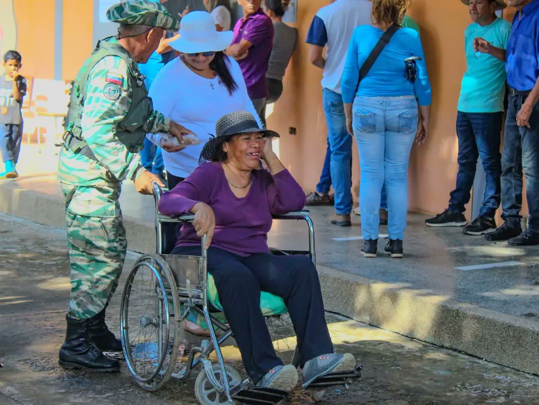 Instituto Venezolano de los Seguros Sociales tweet media