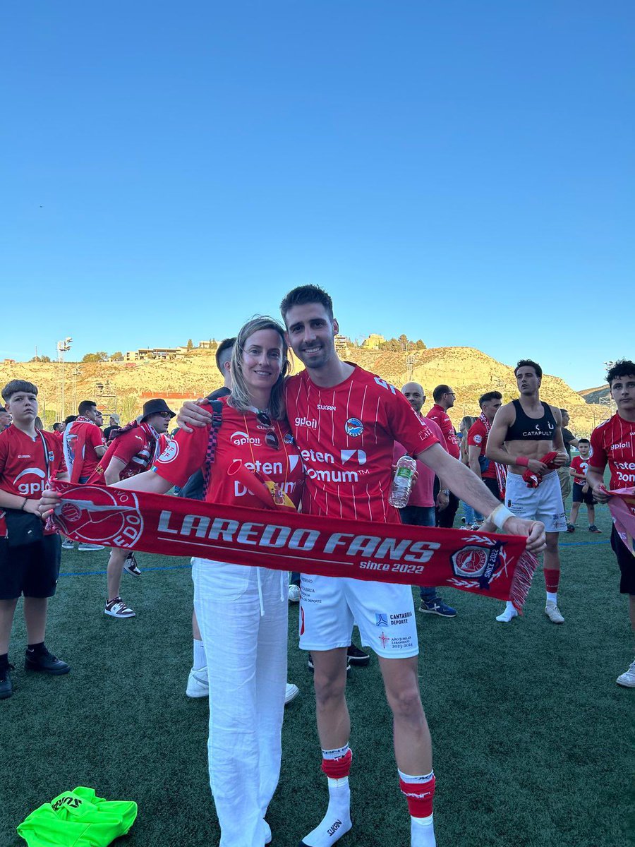 IvanArgos's tweet image. ¡ EL CHARLES ES FENOMENAL ! 

El @CDLaredo es de 2ª RFEF.
¡ Somos de 2ª RFEF ! 

¡ Aúpa Charles ! ¡ Guru Laredo !