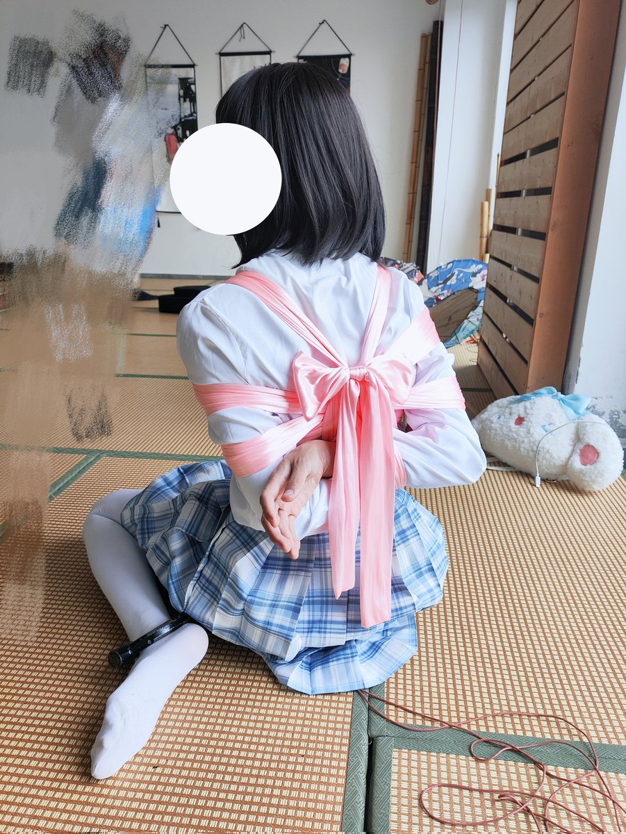 nyayumushi's tweet photo. 丝带绑起来超舒服的~
还有可爱的蝴蝶结~
感谢赛因老师@scandal_sin的场地提供~
也非常感谢不方便透露姓名的非常可��的缚手~ https://t.co/R3J3YfFgKh