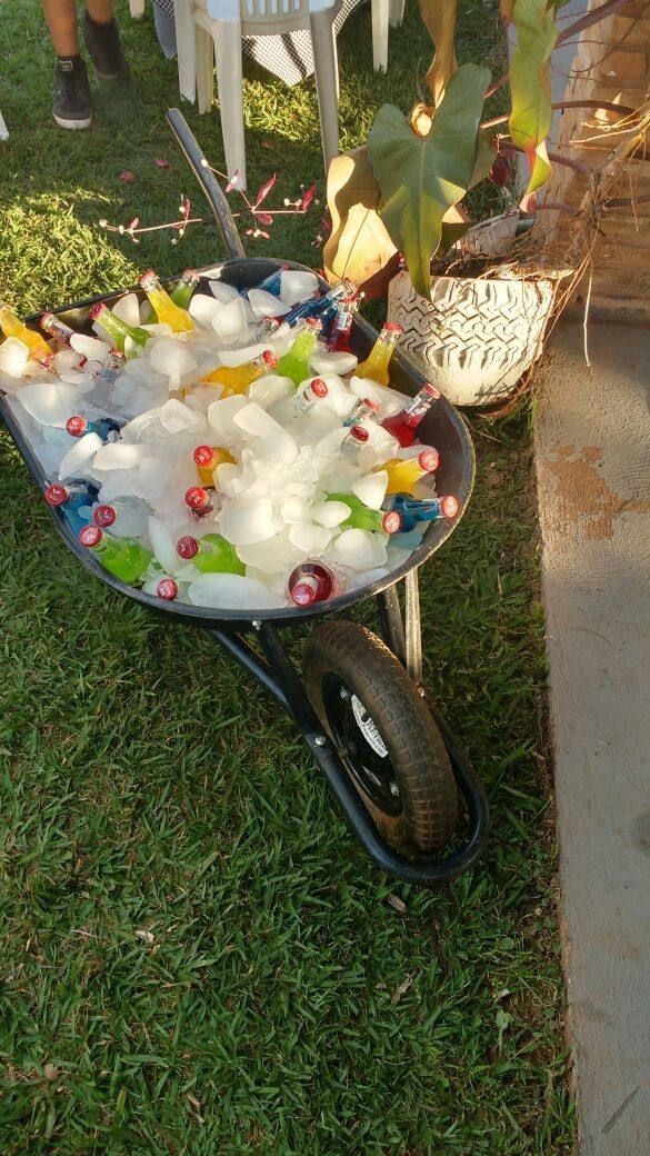 ㅤ
 #BOLILOSARRAIÁ

Arraiá bolilos continua com um delicioso almoço e bebidas a tarde inteira, brincadeiras divertidas e beijocas. 💋 meus mutuais estão convidados.