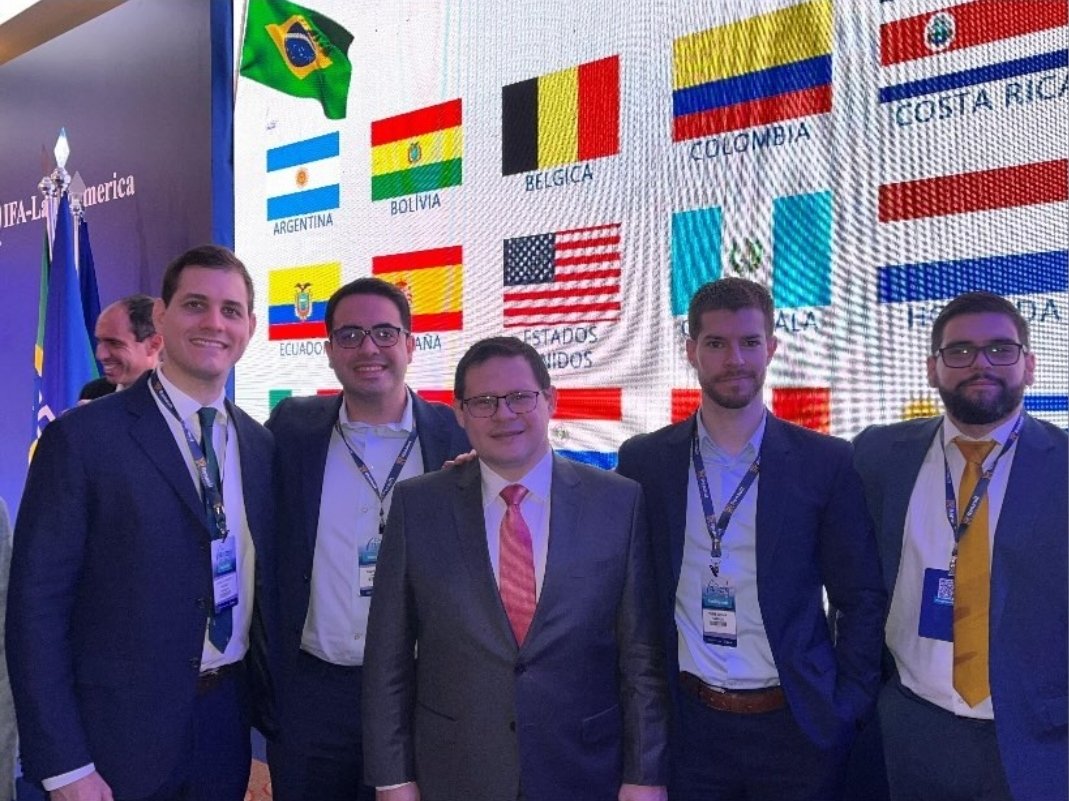OscarOrue's tweet photo. La semana pasada tuve el honor de participar en el panel inaugural de la Reunión Regional de IFA (International Fiscal Association) Latinoamerica. 

Es la primera vez que una autoridad tributaria de Paraguay participa de IFA Latam. 

Participaron también autoridades tributarias de Argentina y Brasil.