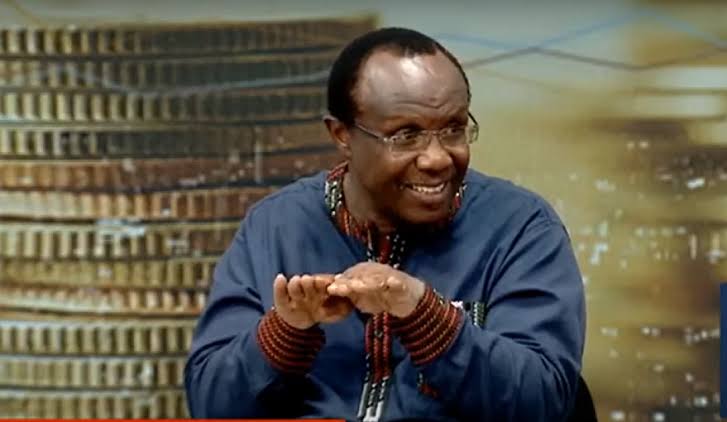 KenyanSays's tweet photo. Hae @DavidNdii are we still online wankers. Linus Kaikai, Joe Ageyo and Eric Latiff have just fired you live on TV😂😂😂😂😂 #PresidentialRoundtable https://t.co/VU3Zgra8UJ