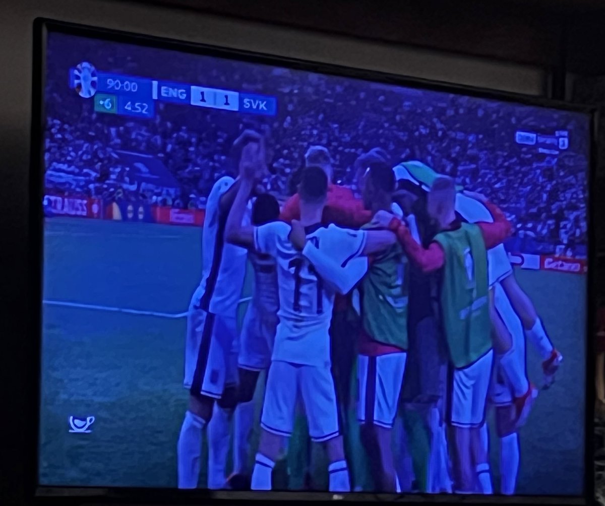 Sobhiyanajjar's tweet photo. Feeling overwhelmed trying to keep up with the #EURO2024 & the #Frenchelection results simultaneously! How can I cover it all in just one minute on the same screen? #JournalistStruggles #MultitaskingMadness https://t.co/T4U2pIdAbo