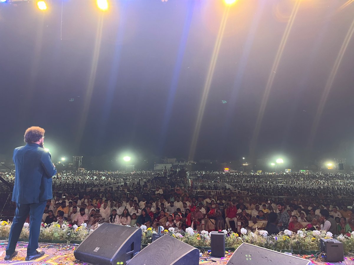 Remembering #KanakagiriUtsav

#v.ravichandran and the crowd