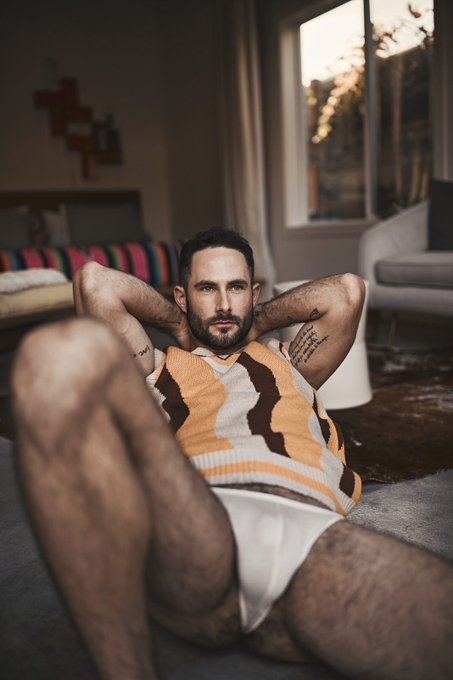 Last day on my onlyfans pride month discount! 20% off 🌈  https://t.co/5wHngg6UNu  Who&rsquo;s gonna match my