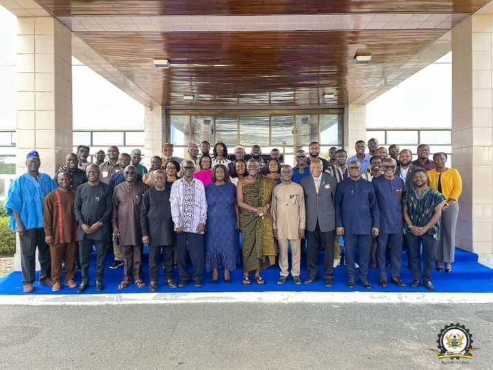 JnrMansaMusa's tweet photo. An engagement with with Council of State by the National Development Planning Commission #NDPC  on the Long-Term National Development Perspective Framework🇬🇭❤️ https://t.co/o1TlC1umCu