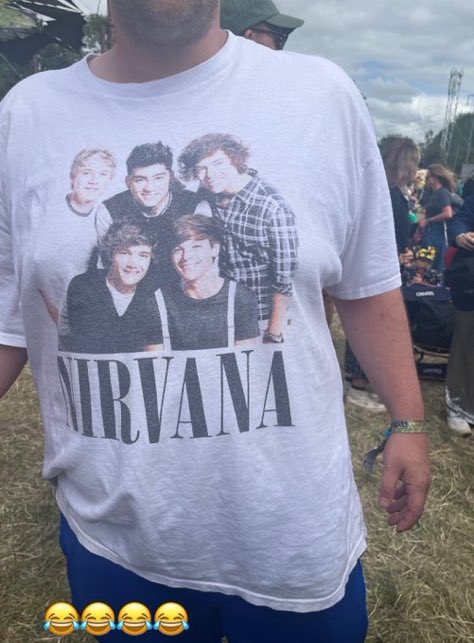 lwtnic's tweet photo. can we talk about this diva’s tshirt game https://t.co/oXuzfE0f84