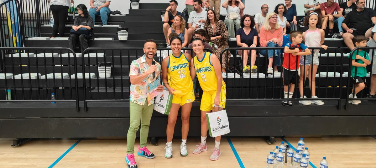 cbislascanarias's tweet image. Amarillos en la Isla Bonita. Gara Jorge y Naylí Padilla (@nayiiipc), que se nos va a Nuevo Mexico, tienen ADN CBIC SPAR Gran Canaria 100x100 y (@remigiomascara) está inmerso en los trámites … Coincidieron en el Torneo de La Palma (@CABILDOLAPALMA) y se regalaron esta imagen.