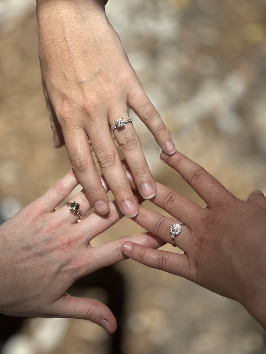 philliesenj0yer's tweet image. tfw 3/4s of the group chat is engaged