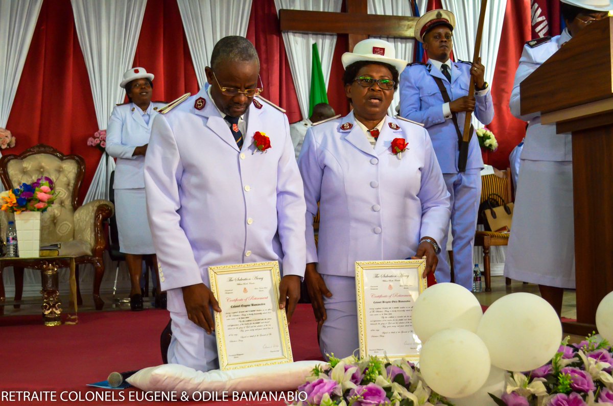 RTASCONGO's tweet image. Culte de Mise à la Retraite des Colonels Eugène &amp;amp; Odile Brigitte BAMANABIO Date : Dimanche 30 juin 2024 Lieu : POSTE DE MOUNGALI Présence : Près de 3000 personnes, y compris des autorités politico-civiles et religieuses Sous la présidence de la Commissaire NGWANGA.