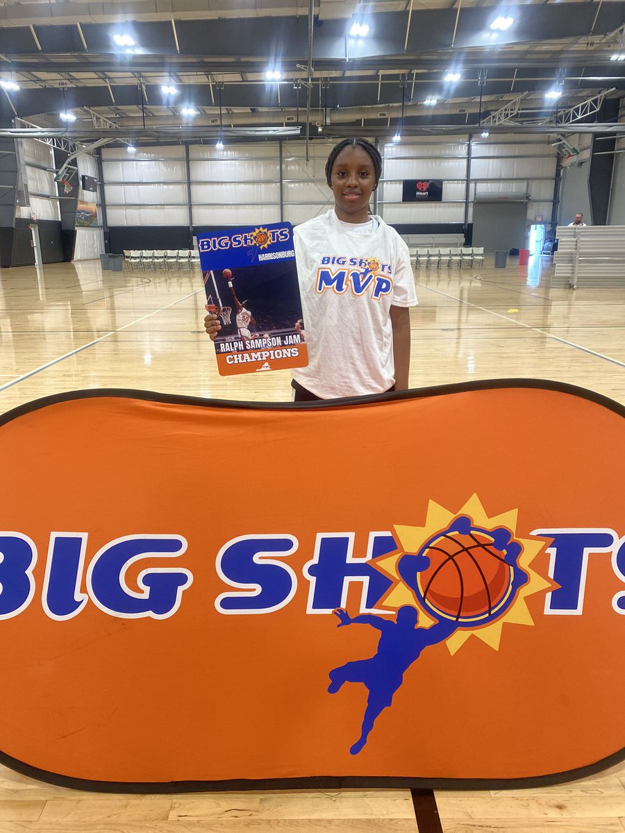 BigShotsGameMVP's tweet photo. #BIGSHOTS #RALPHSAMPSONJAM
🏆NEXT Girls Championship🏆
Champs: Cap City Ballers
MVP: #34 Ria Johnson
Runner-Ups: Unique Hoops
@BigShotsGlobal https://t.co/TYfZyaqRj1