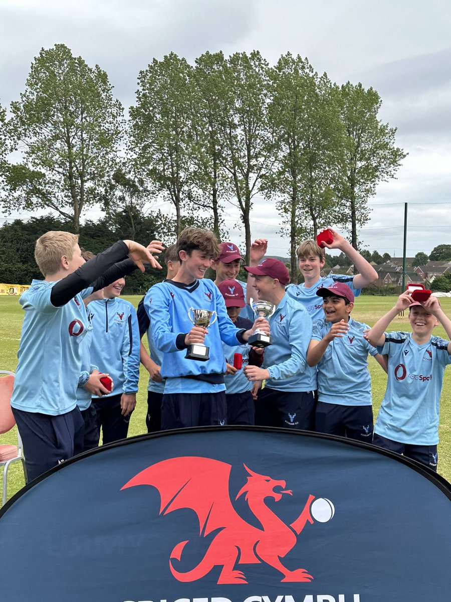 pollitt_jane's tweet photo. @StFagansCricket @penarthcricket @CressellyCC @ColwynBayCC A joyous day of cricket🏏🏆! Well done to all the boys today with a special mention to the younger members of the team who really stepped up, a great team effort 👏🏻 https://t.co/L2Fpqxdfoz