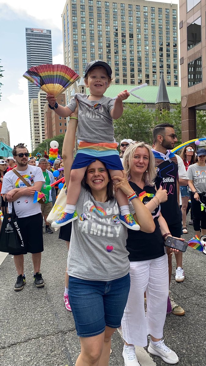 SickKidsNews's tweet photo. SickKids staff brought the #CaringWithPride spirit to @PrideToronto this weekend, by participating in the Trans March, Family Pride and Pride Parade! โจ ๐
ย
Happy #PrideMonth2024! #PrideToronto #SickKidsEDI https://t.co/PWfrlsJx6X