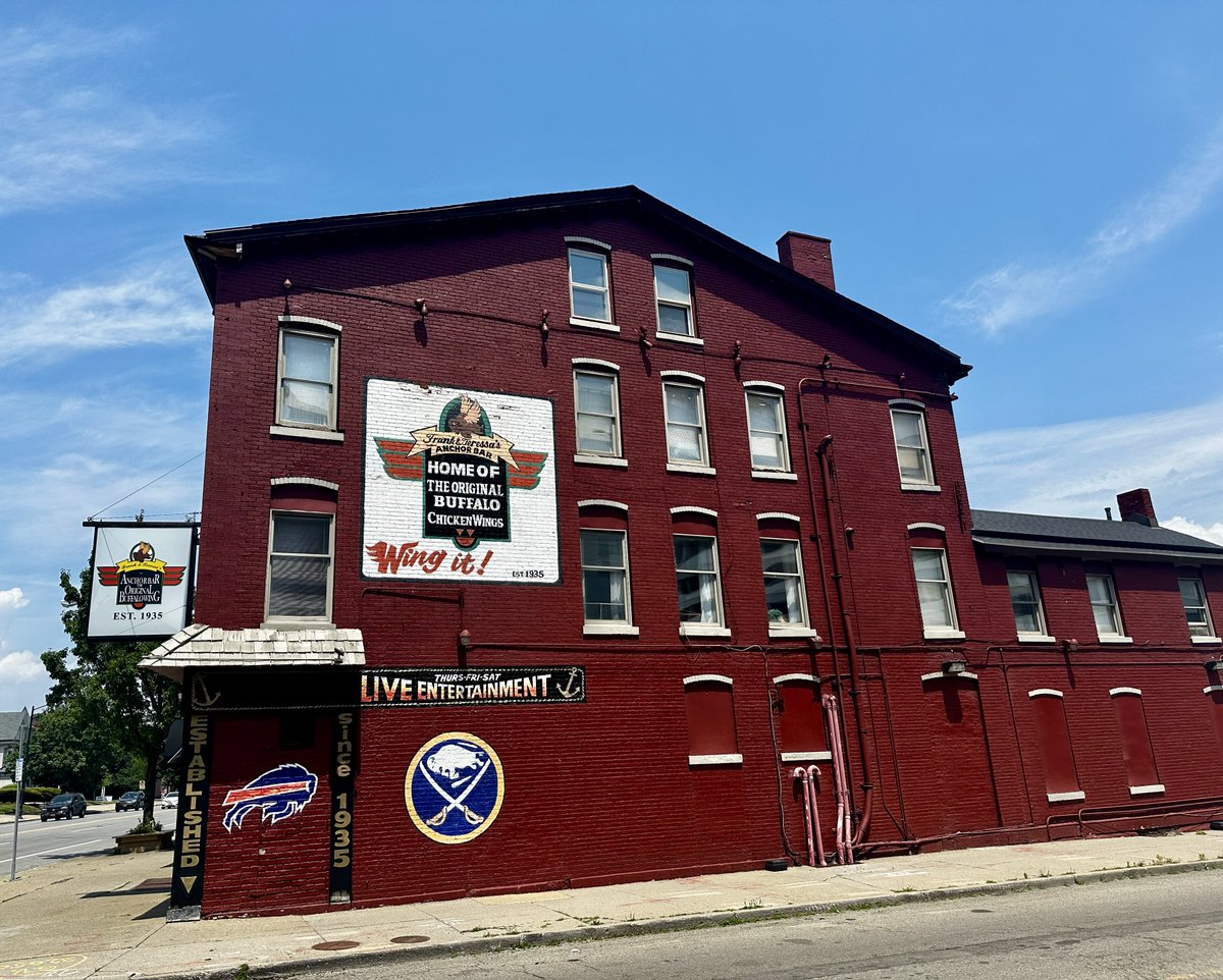 christopher mitchell tweet media