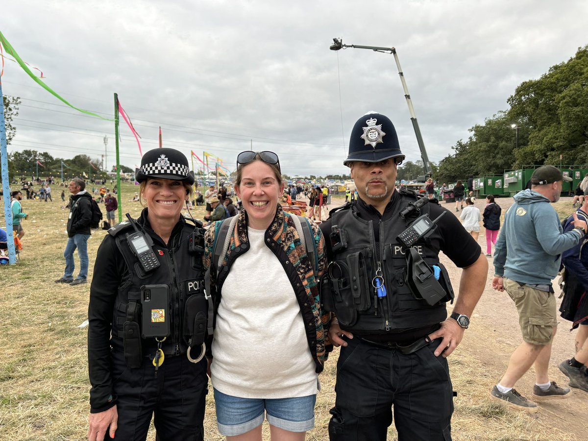 DS_Keri (@_the_blue_line_) on Twitter photo Bit of mutual aid… even when I’m not working… I’m really working! Chatting about neighbourhood, VAWG and lots more. Lovely chatting and seeing some really good engagement with everyone! (And also sporting my baby bump now!) <a href="/ASPolice/">Avon and Somerset Police</a> <a href="/gmpolice/">Greater Manchester Police</a> Bit of mutual aid… even when I’m not working… I’m really working! Chatting about neighbourhood, VAWG and lots more. Lovely chatting and seeing some really good engagement with everyone! (And also sporting my baby bump now!) <a href="/ASPolice/">Avon and Somerset Police</a> <a href="/gmpolice/">Greater Manchester Police</a>