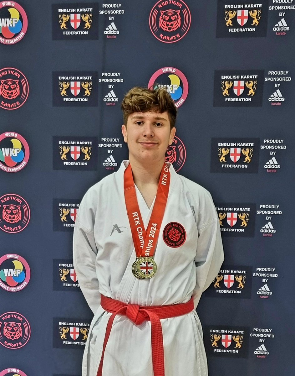 Loui did good at today's RTK tournament, winning a gold in kumite 🥊 and a gold in kata. 

Massive shout out to all those who competed, it isn't easy, so you should all be proud 👏👏👏 <a href="/redtigerkarate1/">Red Tiger Karate Club</a>