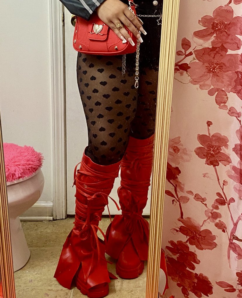 love_LITTLES's tweet image. #GetSomeMoney ❤️🫶🏾