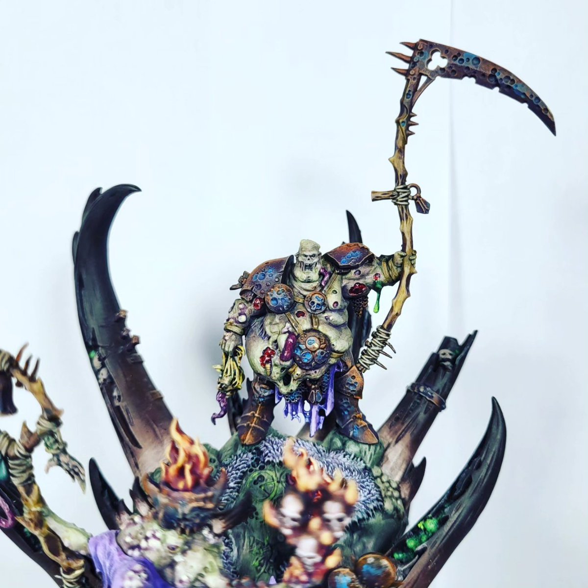 I'm back... I haven't painted in a while, but I finally finished this #glottkin I'll try to upload more miniatures soon!! come on!! 

#ageofsigmar #aos #warhammer #warhammercommunity  #paintingwarhammer #tabletopminiatures #maggotkinofnurgle #nurglearmy #nurglerotbringers #nurgle