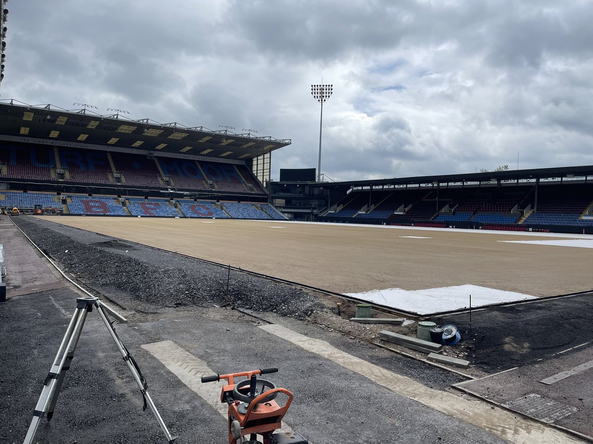 So the Deso pitch is slowly taking shape. 7 weeks to Cardiff and counting #twitterclarets #UTC