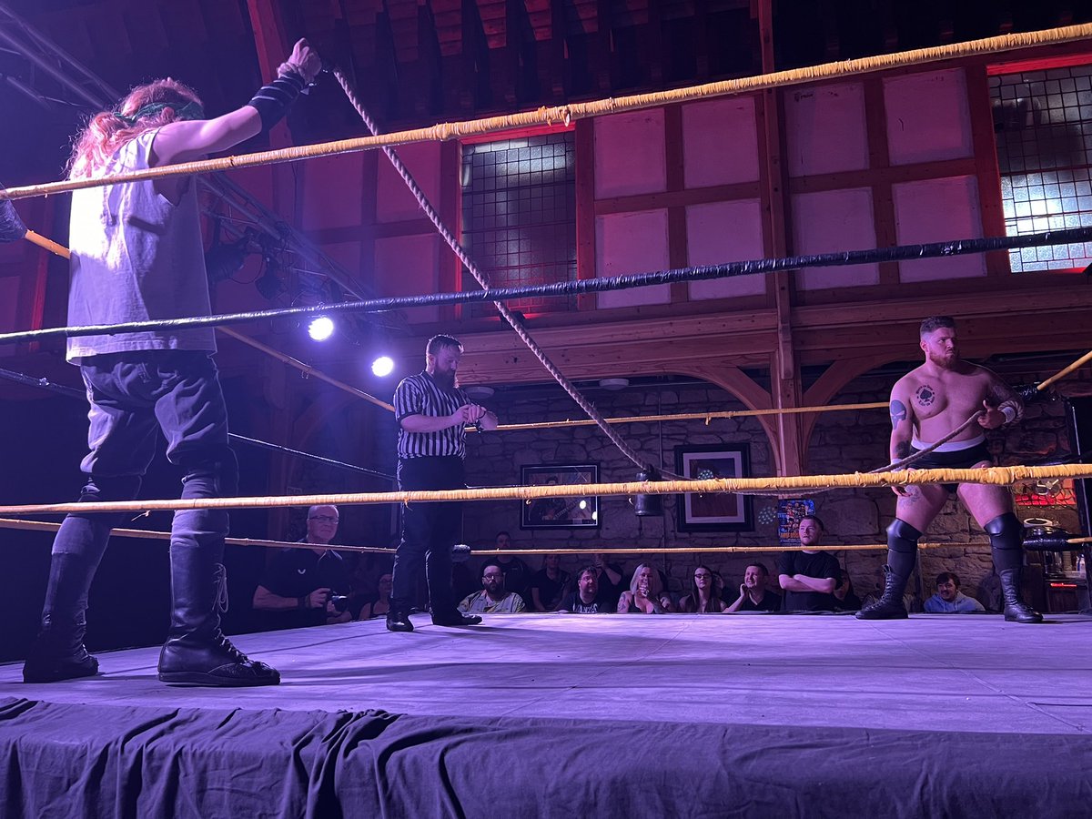 WithinTheRopes1's tweet image. Match 5

Bullrope Match

@StoneMalonePW vs @SebastianDayPW 

#ValorWrestling