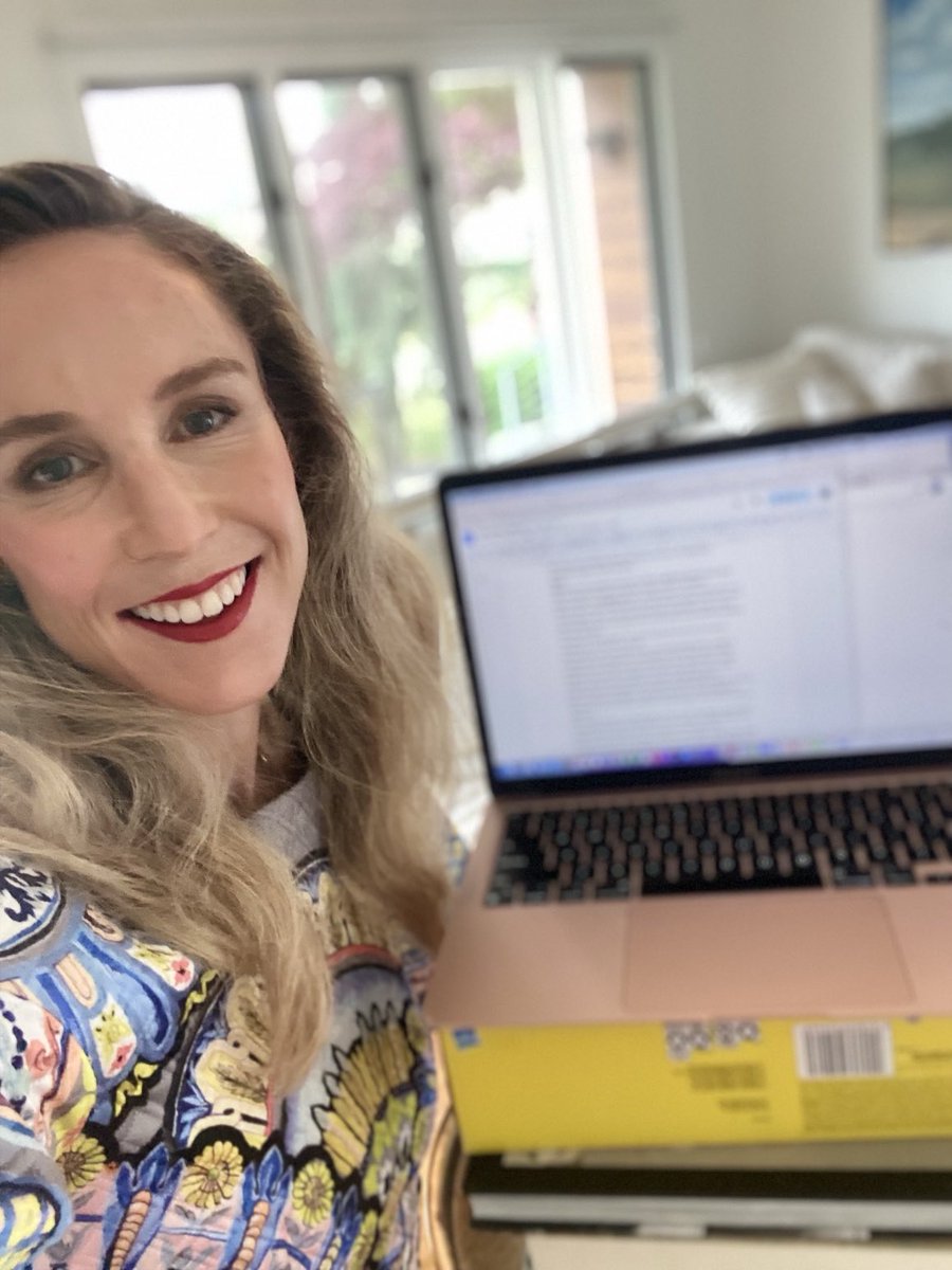 Thanks and love ⁦@AMShowNZ⁩ !! Signing off for my last cross. And yes, that IS a play-doh box under my computer. Special thanks to my 5YO “EP” for the dress and lipstick choice. See you again soon, Aotearoa xo