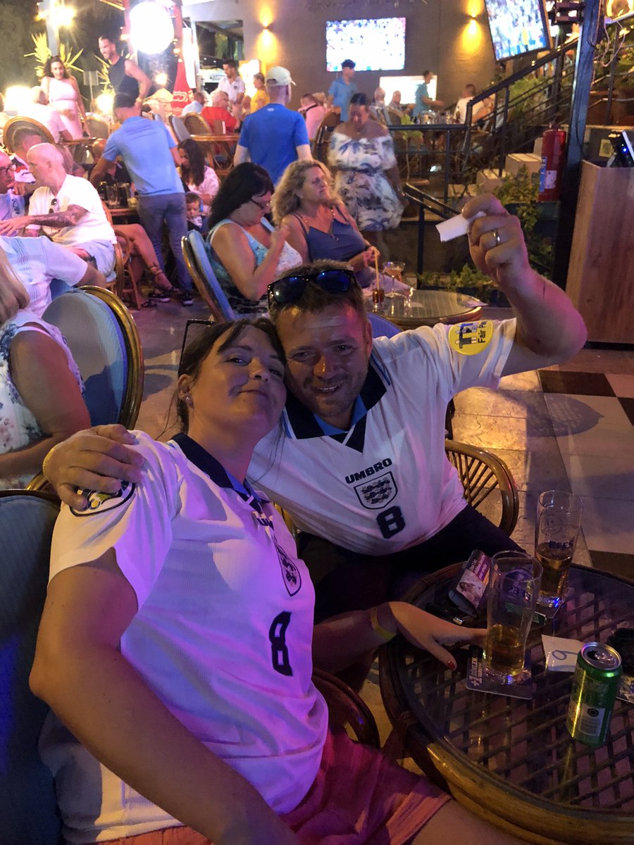 Celebrating at the Rose Garden Oludeniz #eng