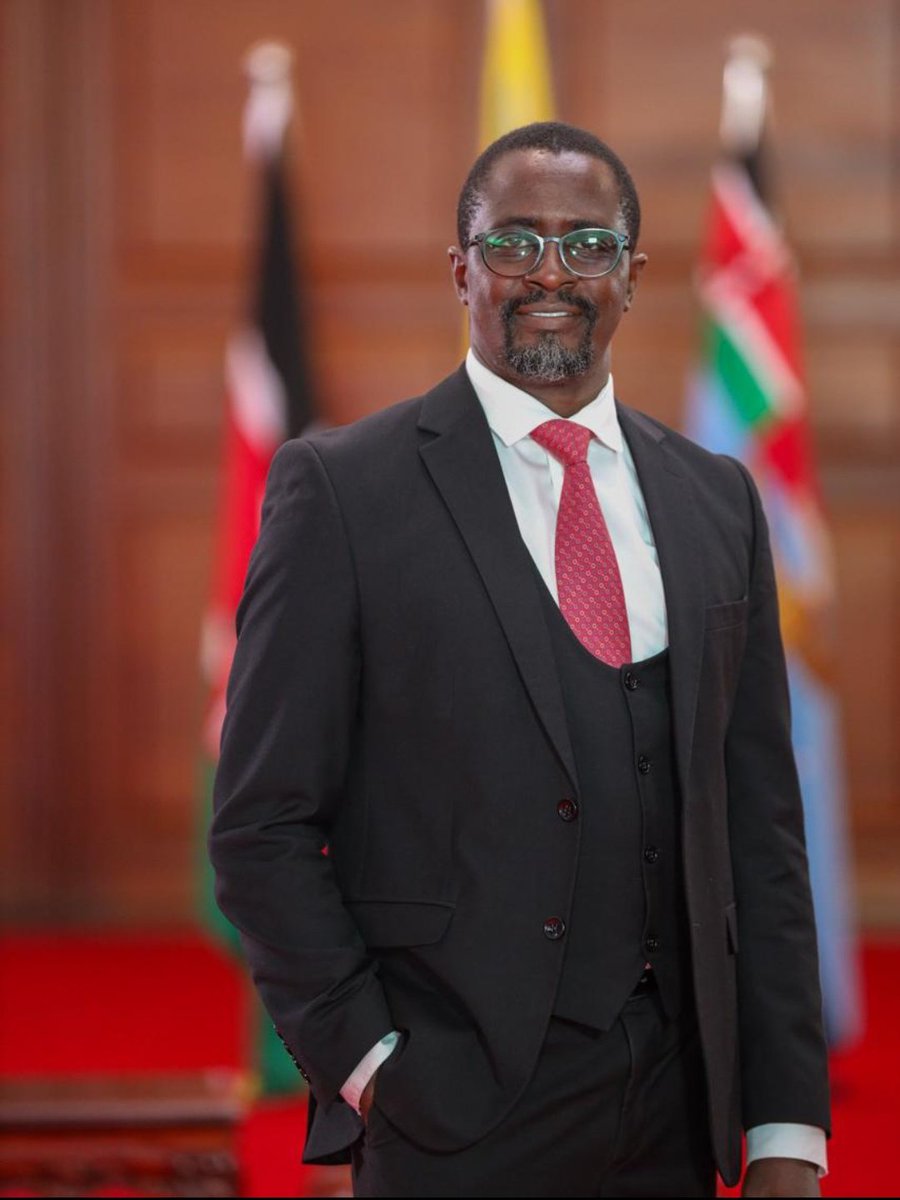 <a href="/HonOscarSudi/">Hon Oscar Sudi</a> One word for Eric Latiff.. RT and Drop your handles if you follow back asap.