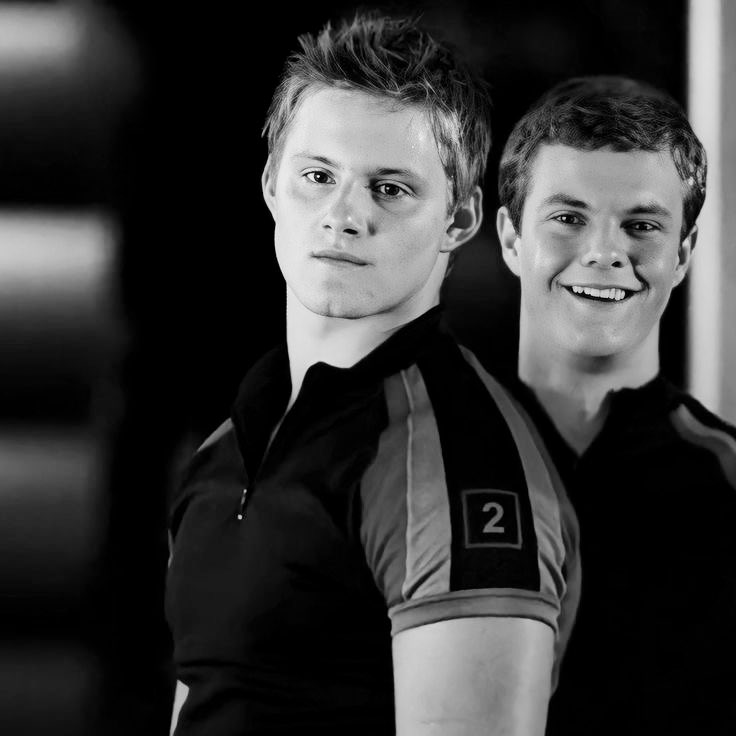 ⠀

                                  𝗍𝖾𝖽𝖽𝗒 𝗔𝗟𝗧𝗠𝗔𝗡

                   marvel verse! 18+ portrayal
   skrull &amp; kree hybrid || high school student
                  shapeshifter {multiple muses}
                   submissive, verse + limitless

⠀