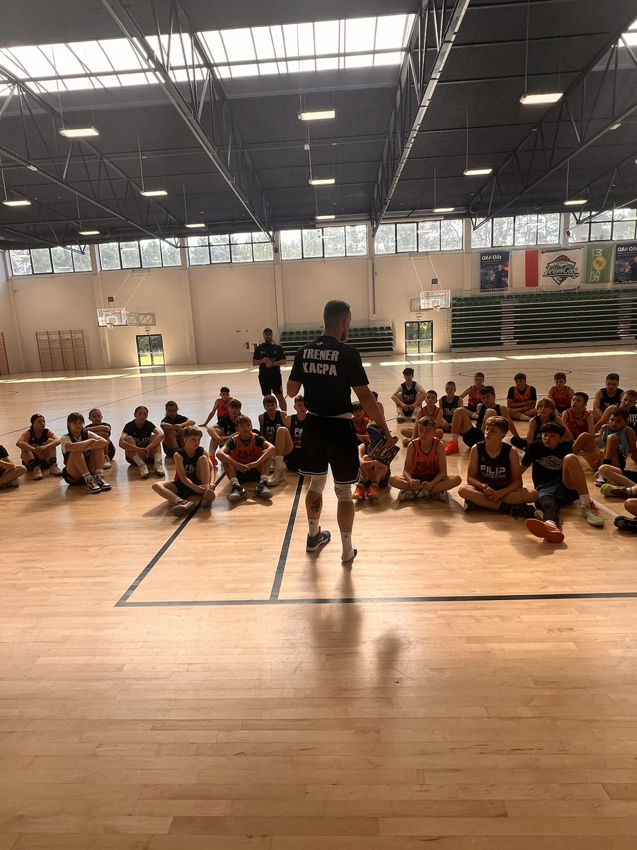 Rafal Niewiadomski tweet media