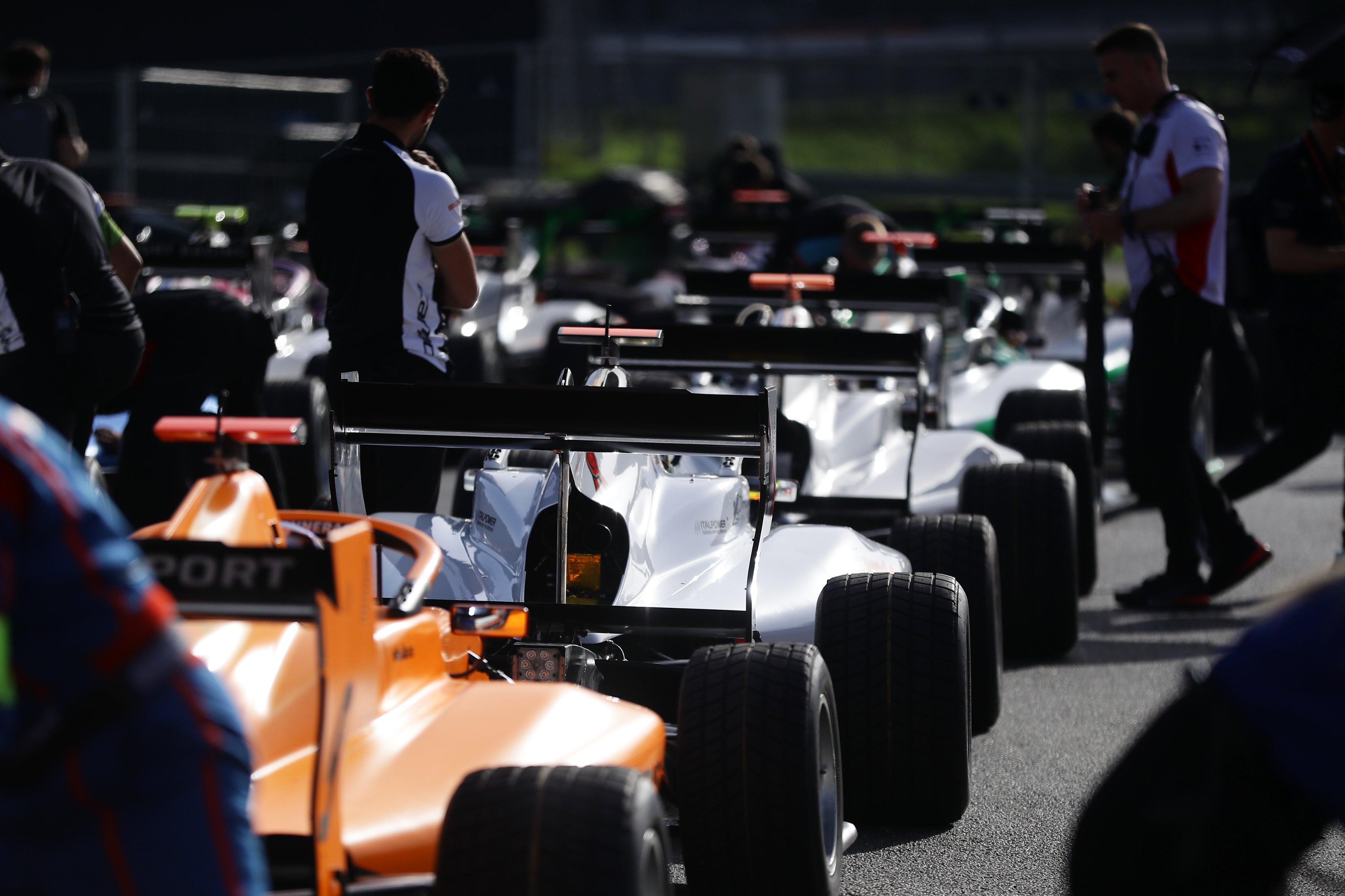 F3 Qualifying &?F3 Sprint Race: Tsolov takes two