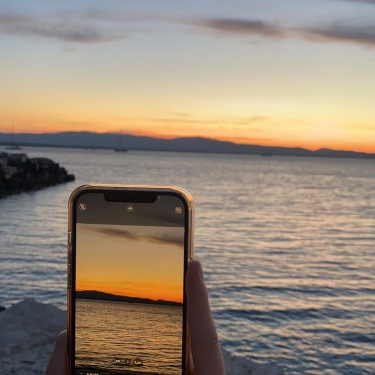 дневник певчей. день семь.

странное настроение под ночь. но в целом сегодня был замечательный день.  

питер — любимый город.