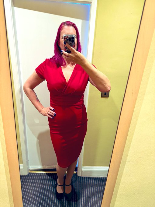 Of out out, round 2 😘 https://t.co/goMuN16hYd<a href="/tag/tittytuesday"class="tags"><span>#tittytuesday</span></a>