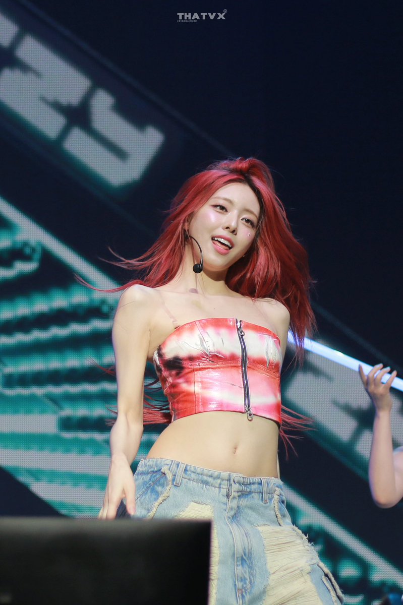 thatvvxxx's tweet image. BORN TO BE TORONTO DAY2
#YUNA #유나
#ITZY #있지
#ITZY_BORNTOBE
#ITZY_in_TORONTO