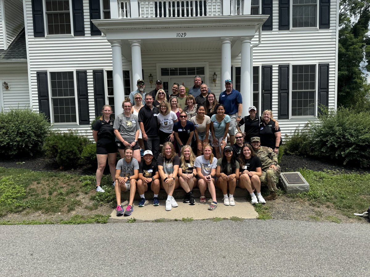 ArmyWP_Softball's tweet photo. Best of luck to these 7 as they start their West Point journey tomorrow on R-Day!! 

We are so excited to welcome them to West Point and the Army Softball family! 

#GoArmy https://t.co/G3WfCBG4Qy