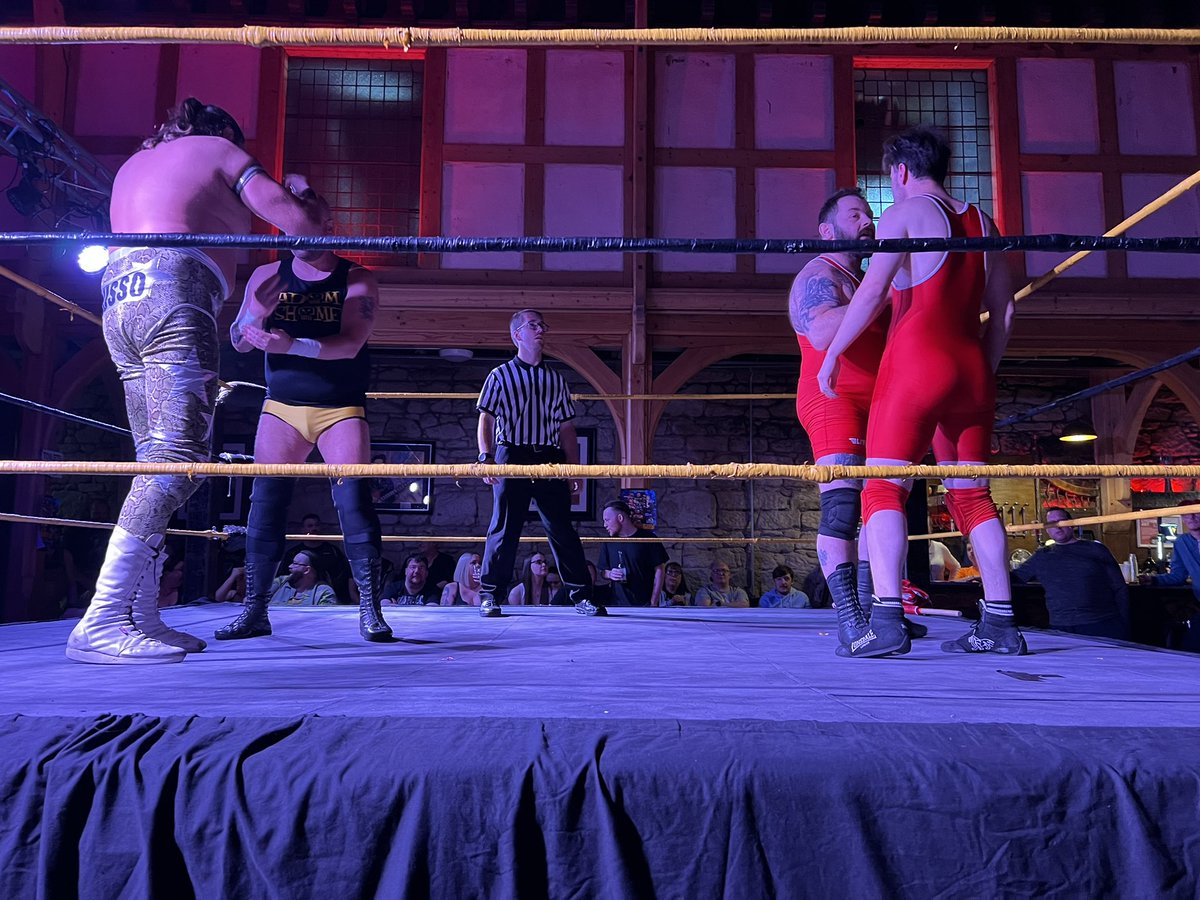 WithinTheRopes1's tweet image. Match 7

krobar &amp;amp; jan islav(Eastern Bloc) vs @MikeMussoW3L &amp;amp; @CoachTripsTwita 

#ValorWrestling