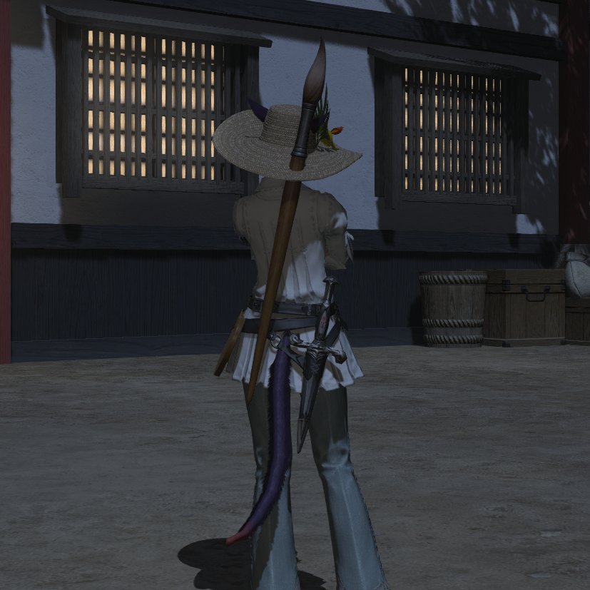 Maisie changed her #FFXIV Pictomancer shirt again, but this shirt includes a dagger, so if she cannot get her point across with her art, she has another way to give her point to someone or something.