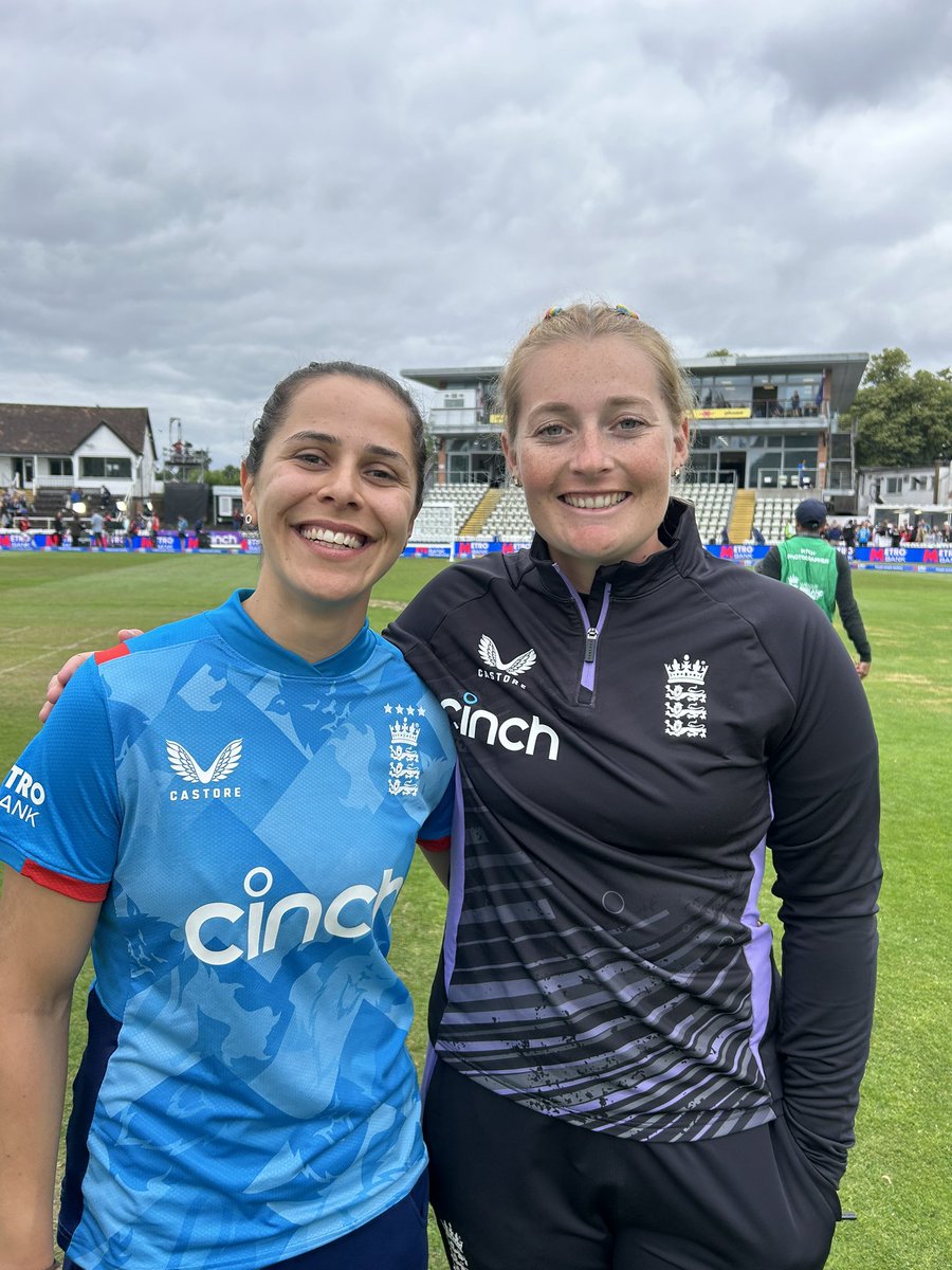 England Cricket tweet media