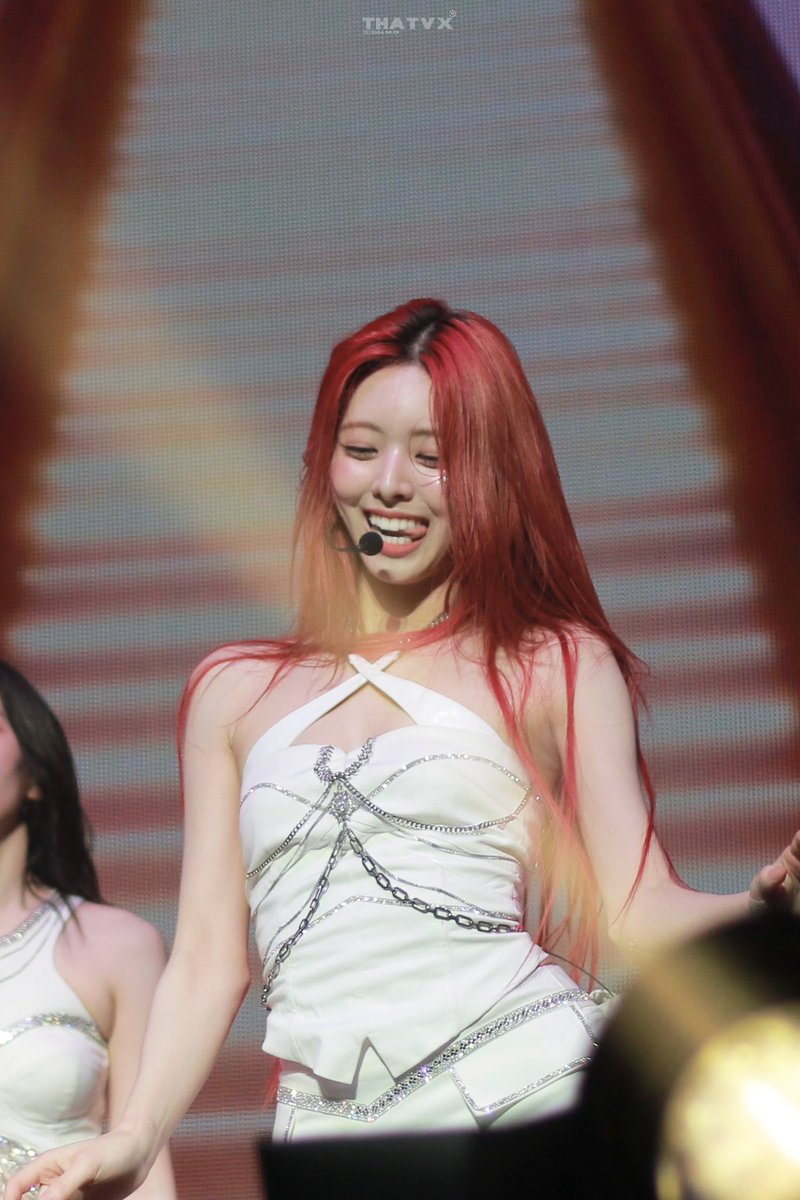 thatvvxxx's tweet image. BORN TO BE TORONTO DAY2
#YUNA #유나
#ITZY #있지
#ITZY_BORNTOBE
#ITZY_in_TORONTO